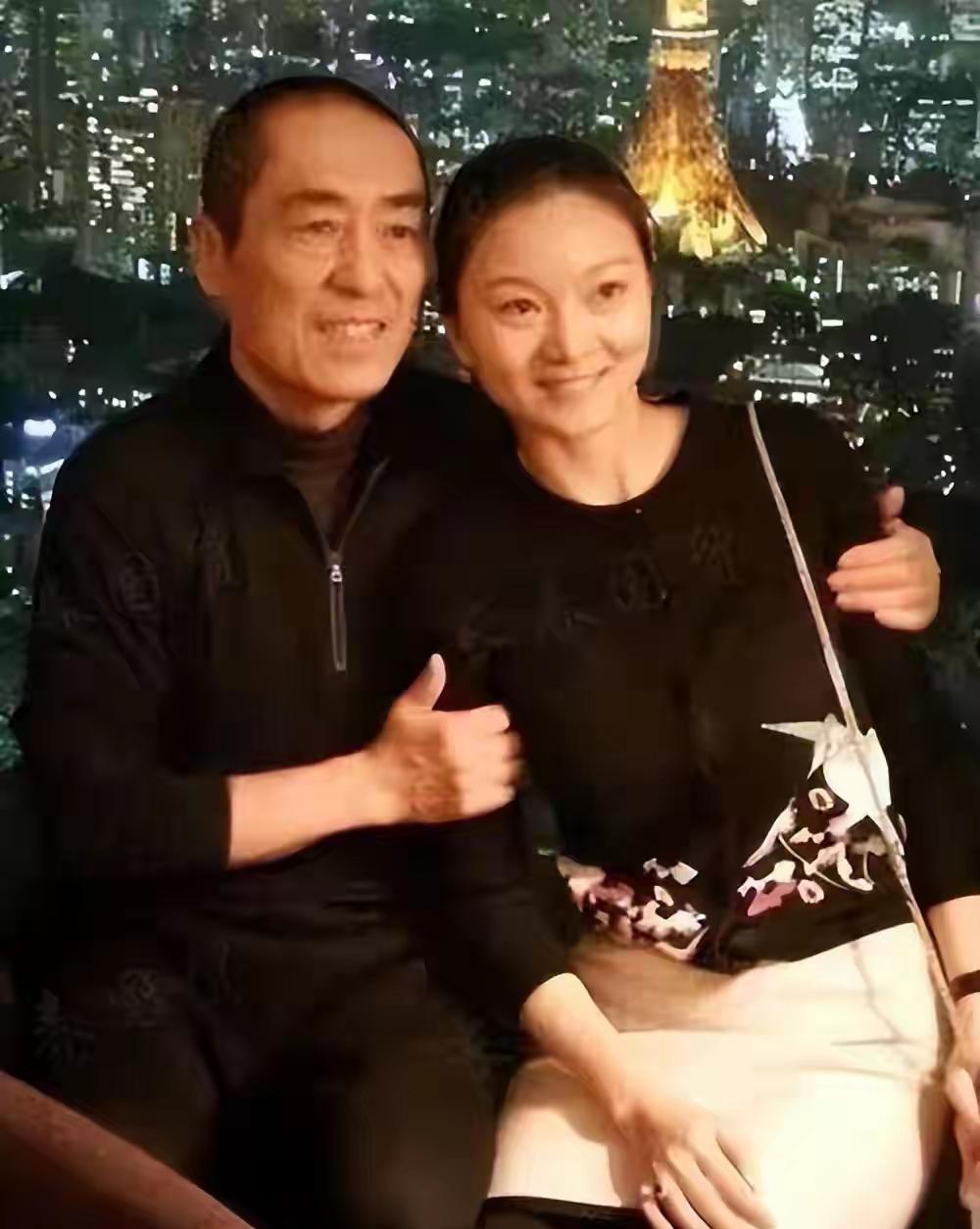 图一，张艺谋和妻子陈婷，图二，张纪中和妻子杜星霖，图三，王石和妻子田朴珺，