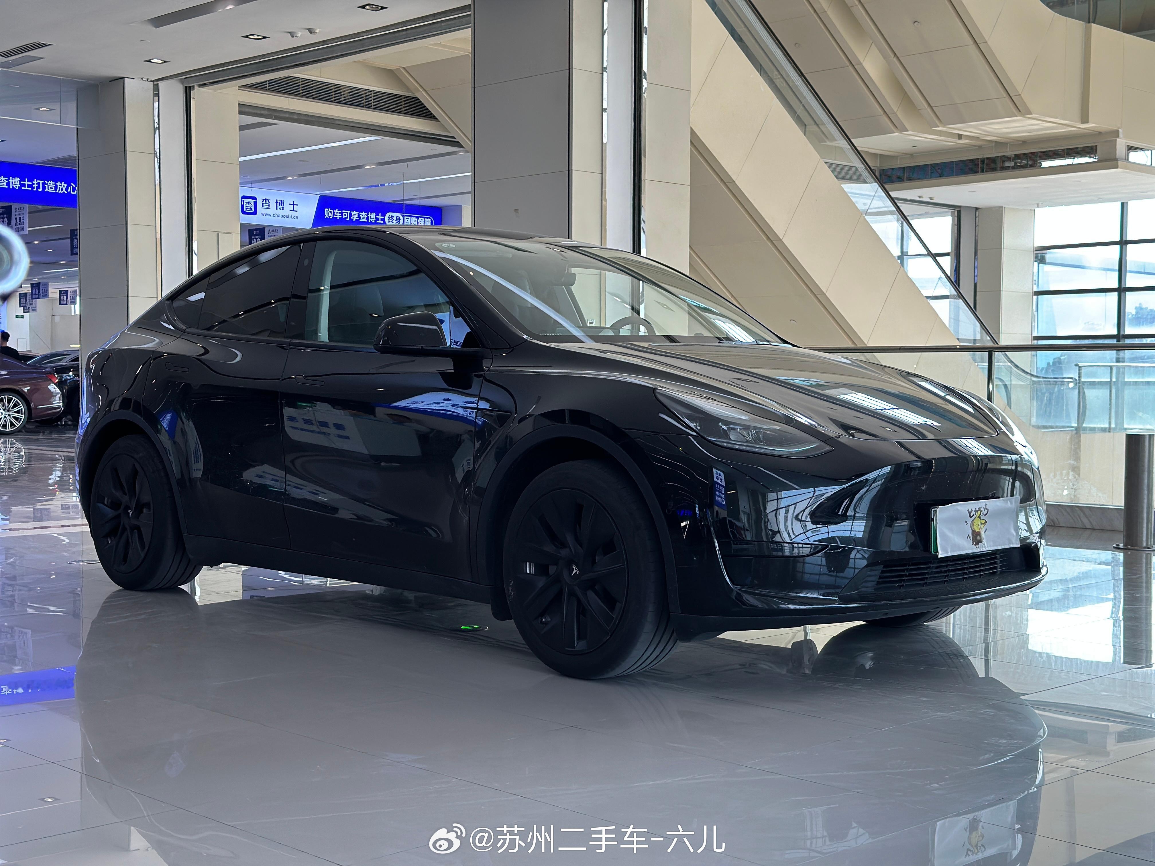 邪恶的大鼠标特斯拉Modely现在看看23年8月上牌的车子花多少能买到车况来说