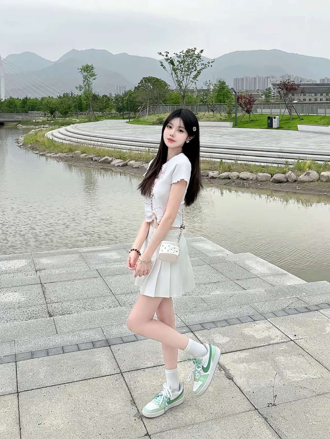 当代大学生，满满的青春气息