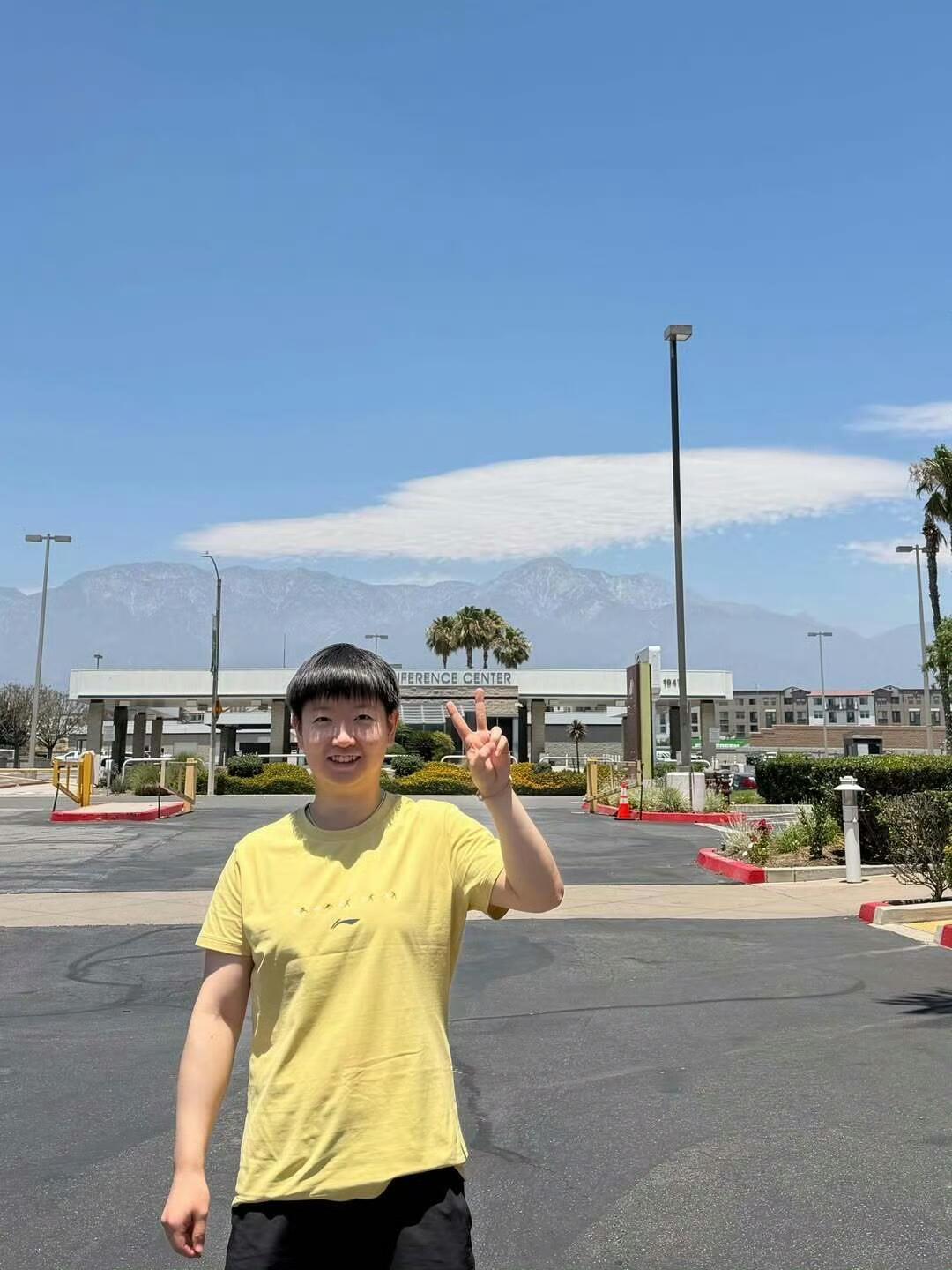 莎莎更新ins名字后面还有个sun☀️有账号的可以去关注孙颖莎