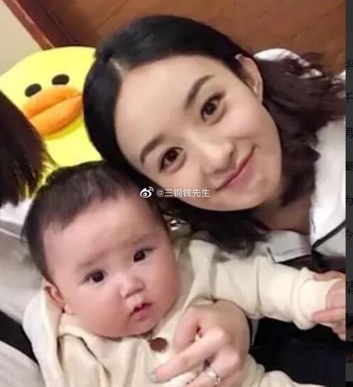 赵丽颖很爱自己的儿子。只是当时和冯绍峰离婚的时候，男方也很想要抚养权，但是‮她‬