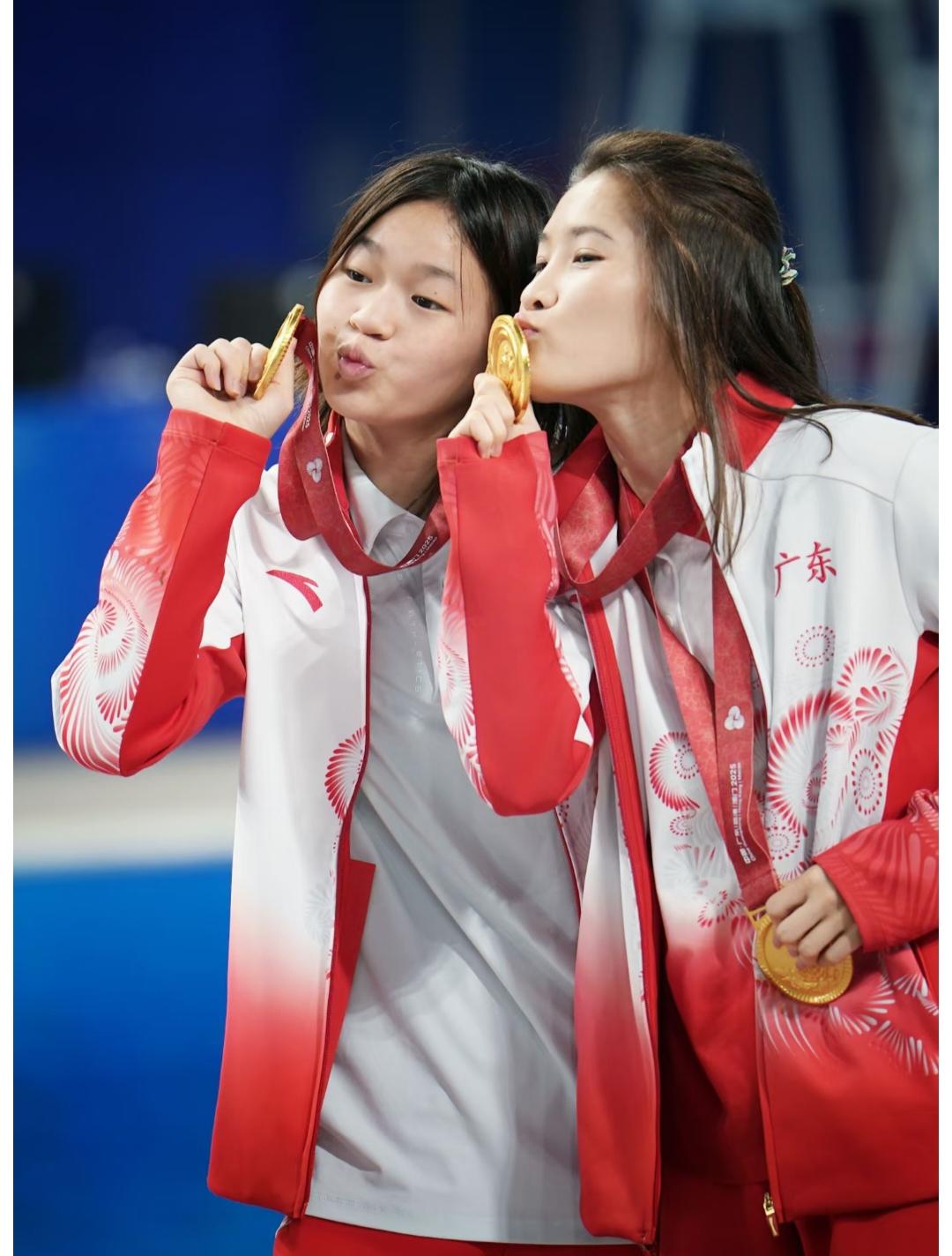 全红婵收官站凌晨发文:没有白走的路，对错都是我的脚印11月11日，全运会跳水比