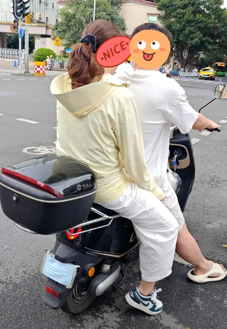 可以接受电动自行车搭载成年人，这个可以说是“刚需”，或者说是“无奈之举”；但真的
