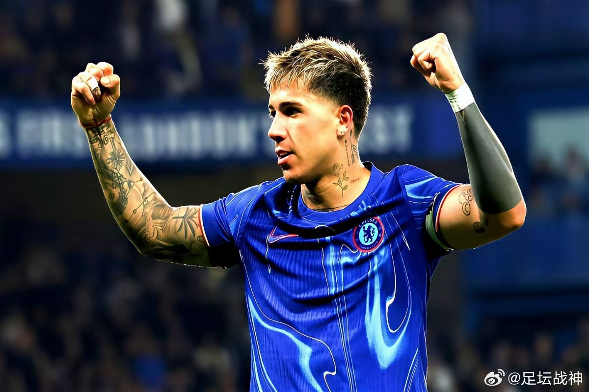 切尔西的钱总算没白花。当初这波“青春风暴”，真的没几个人看好，特别是花1.21亿