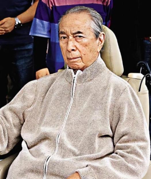 何鸿燊是个谜！2020年5月26日，澳门赌王何鸿燊与世长辞，享年98岁，很少有人