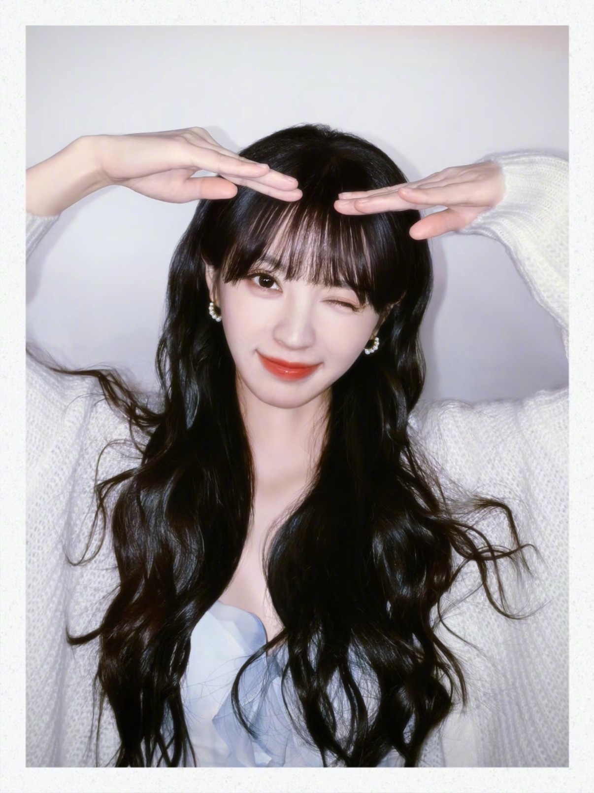 田曦薇撕拉片四宫格我家满分女