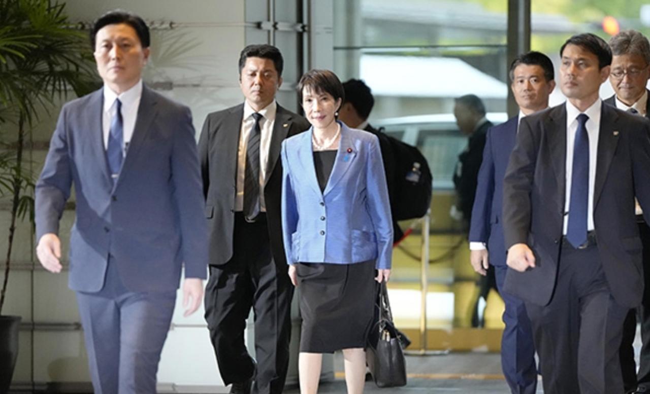 4月7号，《人民日报》再次敲响“钟声”，针对日本政客频繁窜台、干涉中国内政的行为
