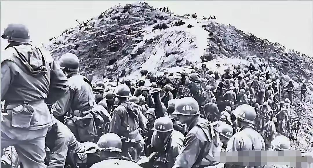 1951年朝鲜，一支断粮3天的志愿军在悬崖上发现整营美军，正吃着牛肉罐头开派对，
