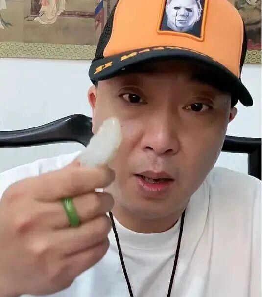 网红“柴怼怼”这下彻底凉凉了！10月17日，消费者通过“浙江公安”公众号确认，柴