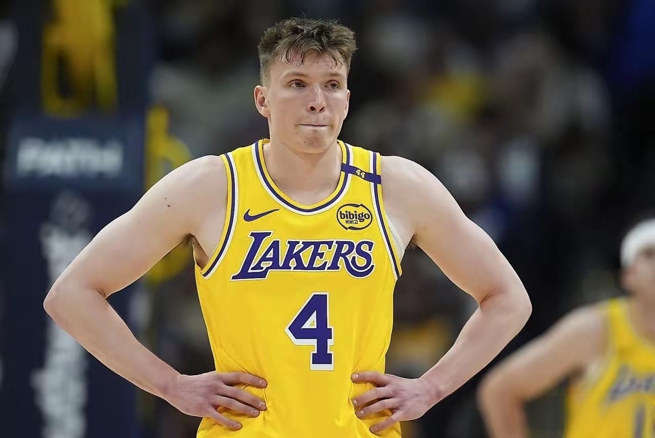 热火出品，必属废品！湖人也真是可笑，提出以文森特为核心，搭配克勒贝尔以及一个20