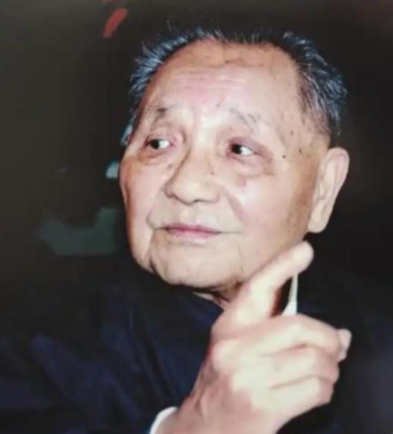 美国若插手台湾问题怎么办？邓公早就给出答案：台湾问题是中国内政，采取何种方式解决