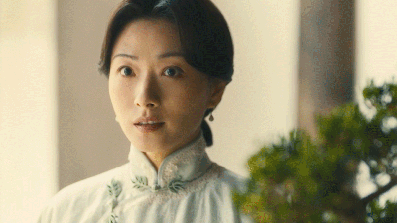 万茜新剧里的状态万茜新剧状态绝了！演技细腻自然，颜值依旧能打，44岁状态好到让