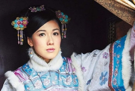 1729年，52岁的雍正召13岁马氏侍寝。深夜，马氏被送到了龙榻上，没曾想，雍正