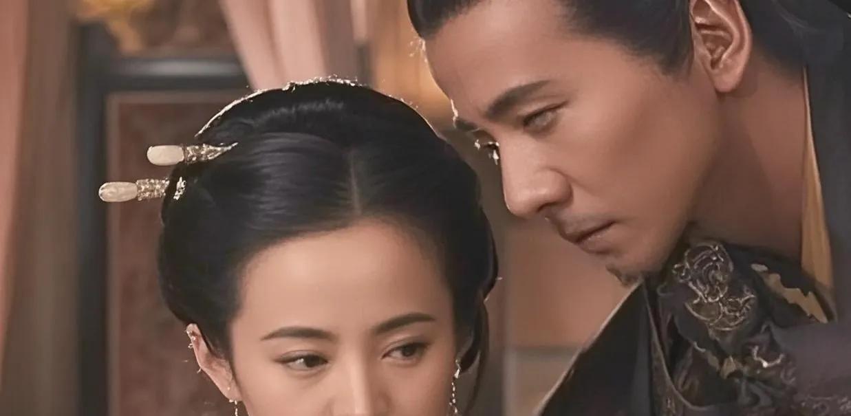 1363年，朱元璋闯入陈友谅的后宫，一眼盯上了18岁的宠妾达氏。他不由分说将她抱