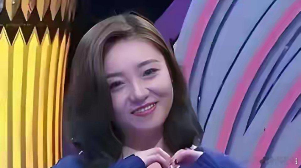 她在非诚勿扰上站五年，爆灯无数却不牵手，最终被主持人赶下台她凭借着自己的开朗的性