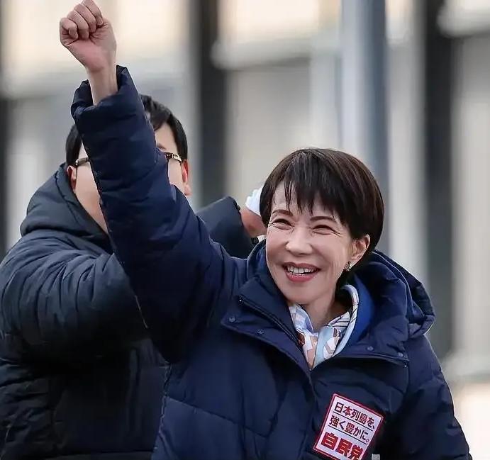 高市早苗大胜，日本股市暴涨，所到之处欢声雷动，为二战后罕见，有公知感叹：为什么