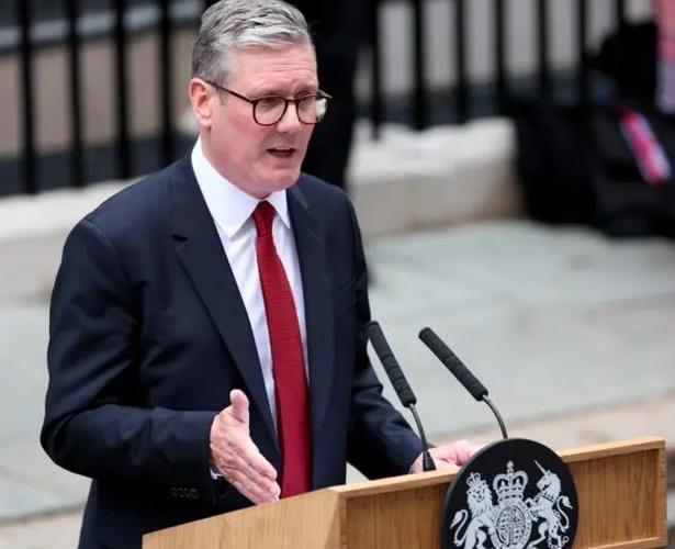 德国硬刚美国！默茨直接掀桌：俄乌停火轮不到华盛顿指手画脚谁能想到，一向在美欧