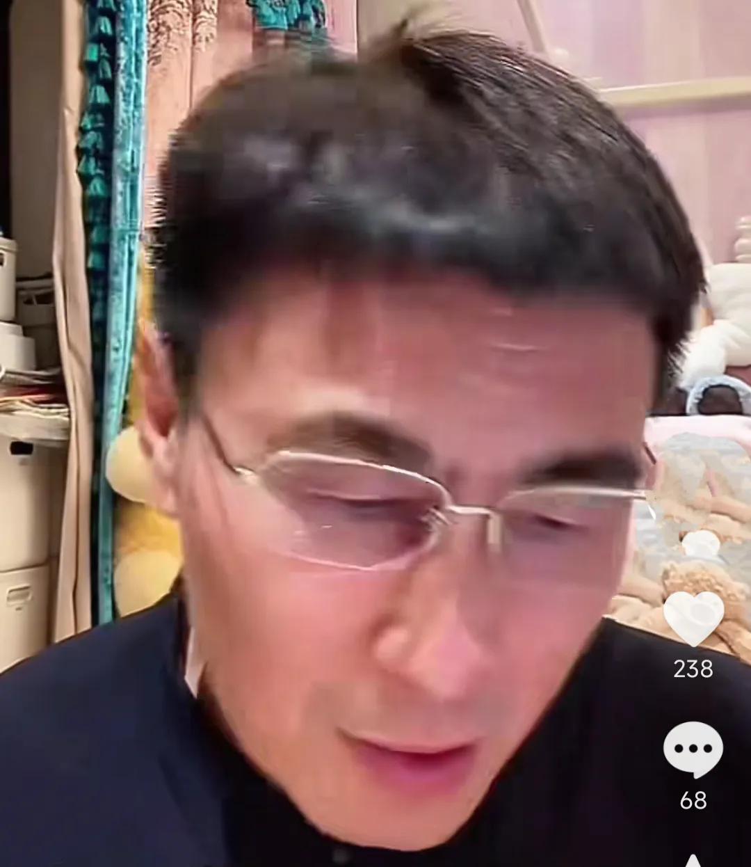 前国脚李玮锋表示，只要满足两个条件，U23国足可进2030世界杯。李玮锋在直播