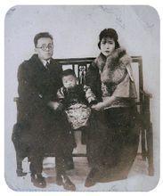 徐天萧（1886—1941），男，汉族，江苏常熟人。是一名作家。1912年初偕