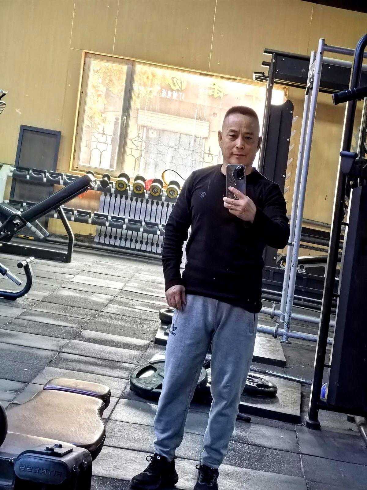 文章标题：冬日生活打卡季——60岁健身与不健身的差异及科学依据文章内容：文章