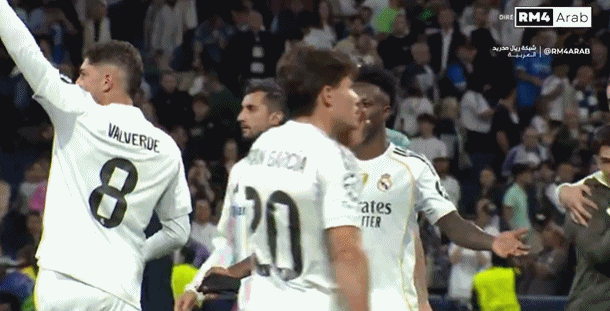 选择太差? 赛后维尼修斯和卢宁询问巴尔韦德反击的处理