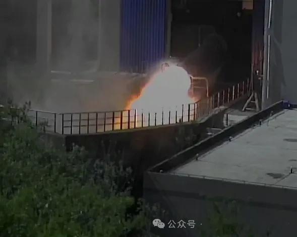 【高能煤油首次助推长征十二号运载火箭飞行成功】2026年6月17日10时44分，