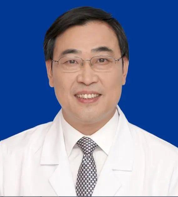姚玉峰，男，1979.9—1984.8浙江医科大学医学系医学专业毕业，获医学学士