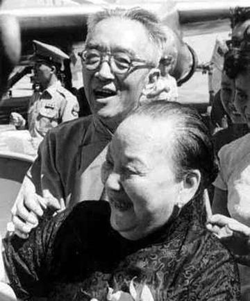 1928年，北大校长蒋梦麟向妻子提出离婚，妻子幽幽说道：“你会后悔的！”蒋梦麟哈