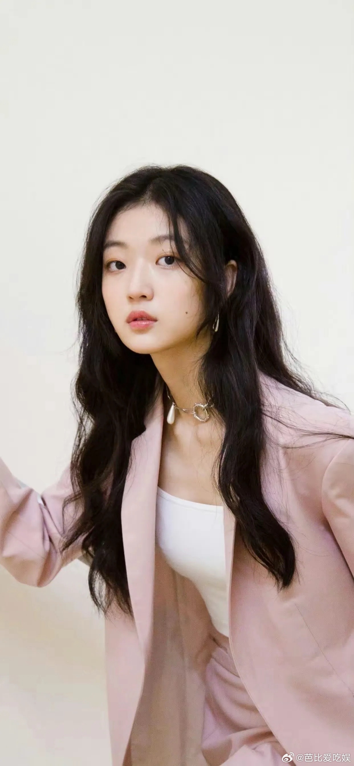 1.孙千这次事件的发酵程度超出预料，事件里两位女生都遭到不理智粉丝攻击，男方反倒没有受到太多舆论冲击