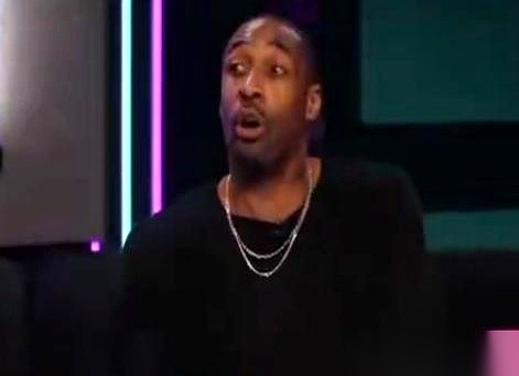 前NBA球星阿里纳斯最近的一段采访，把斯蒂芬·库里和凯文·杜兰特硬拽到了同一张比武桌上。他的话像劈下