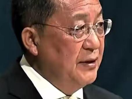 朝鲜的代表在联合国大会上站起来说话，一开口就问日本这个二战战败国凭什么想当常任理