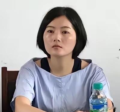 回望李佩霞案：一场基层公职人员的失足警示时隔两年有余，曾经引发全网热议的江