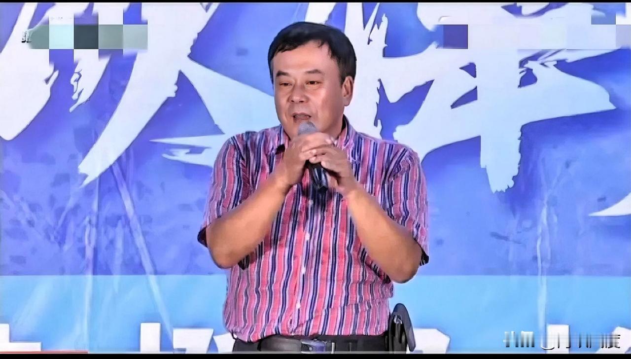 董智深在郝龙斌场，造谣说郝龙斌选主席是帮卢秀燕选大位的，那个人选主席是由自己选大