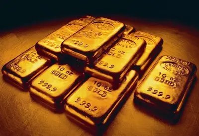 黄金年内最大回撤超1500美元黄金后市分三段走势预判｜机构观点汇总🔥短期（1-