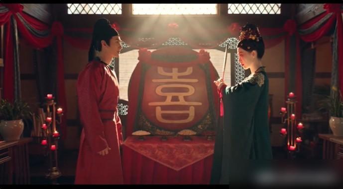 看完《唐诡奇谭》，我有个疑问，雨师瑞秋在小时候就知道荀骄的发声绝技，那她在解忧店