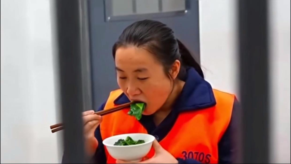 为什么明珍珍死刑后忏悔，想回到过去？明珍珍死不悔改，现在终于知道忏悔，一切都晚
