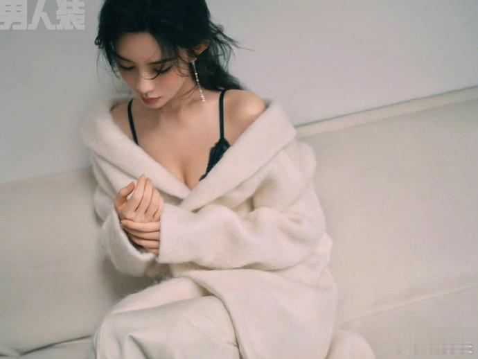 奶白与黑蕾丝的碰撞孟子义男人装