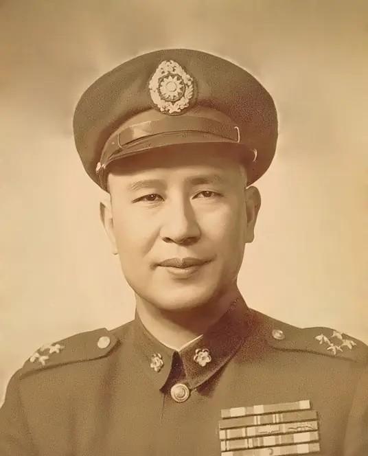 1949年，“小诸葛”白崇禧向蒋介石献策：反正打不过解放军，不如集中全部兵力，南