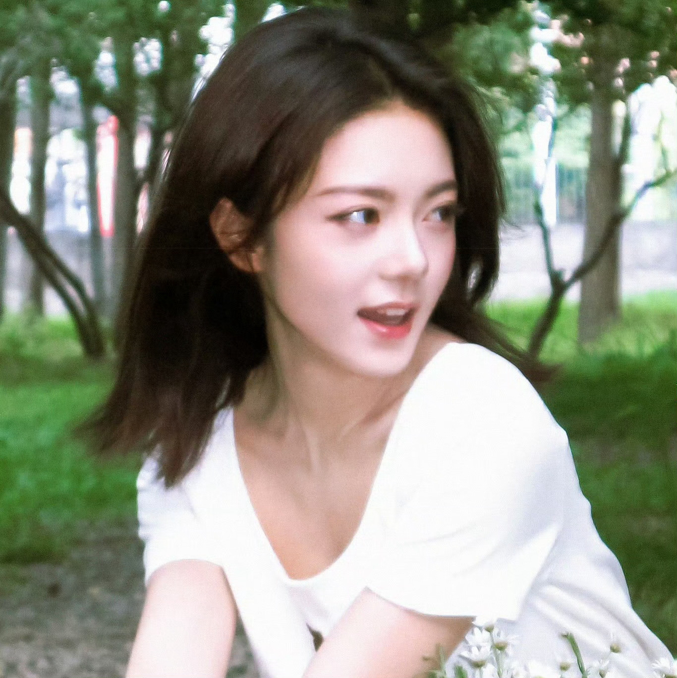 简直是美神来的看见赵今麦我的两眼放光这个栗老师简直是天才来的吧