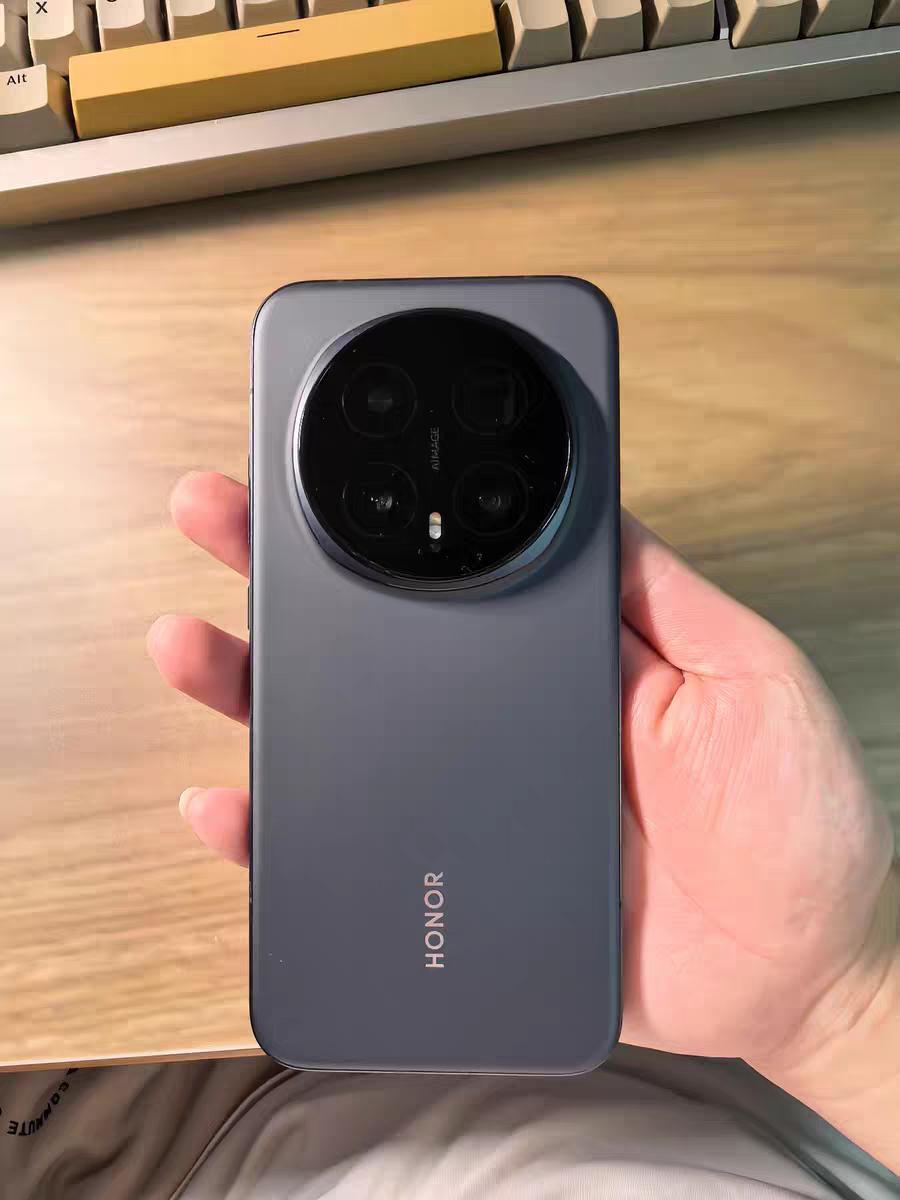 荣耀Magic8标准版vsPro版终极选购指南！不纠结不踩坑还在纠结荣耀