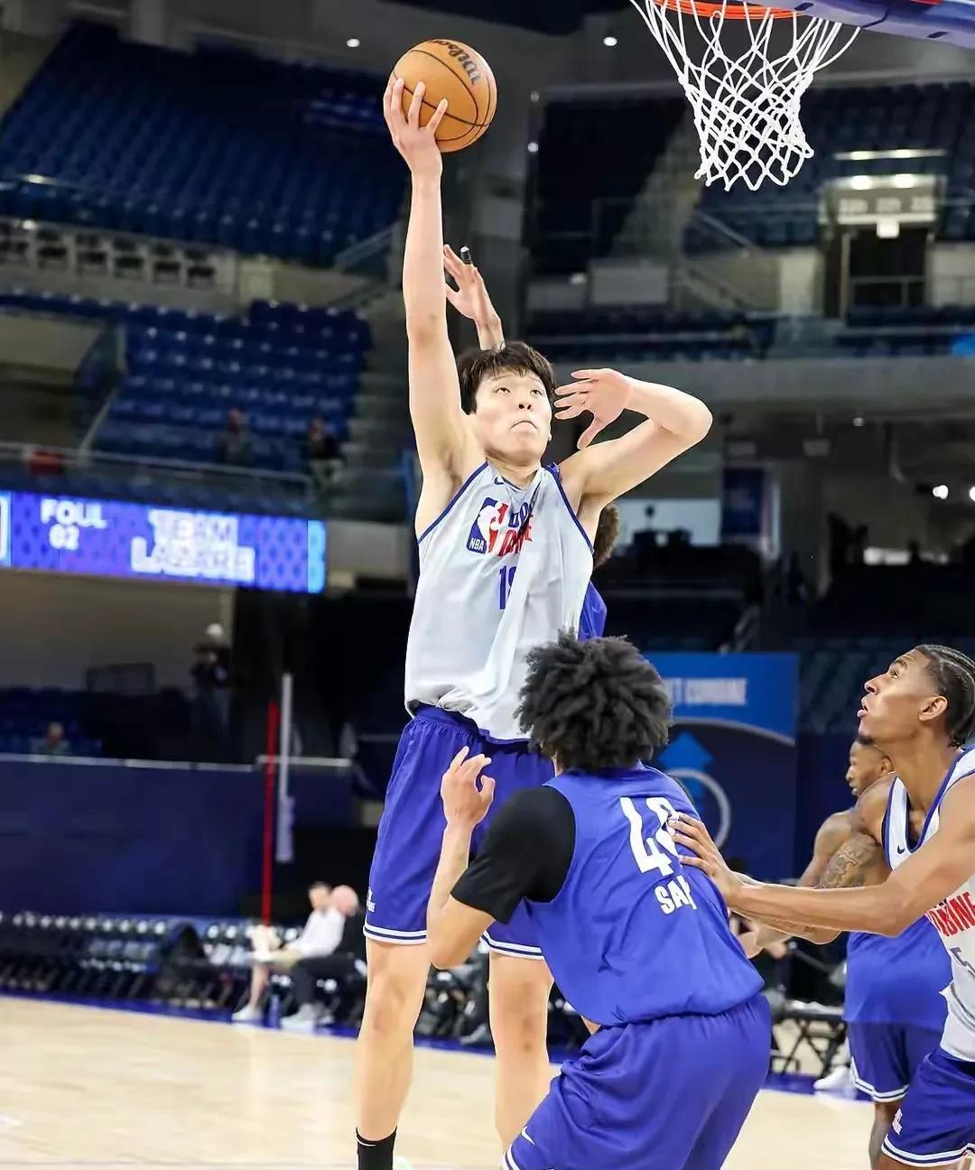 杨瀚森位列第21位！MBA选秀网站更新最新一期选秀顺位！杨瀚森目前正在紧锣密鼓