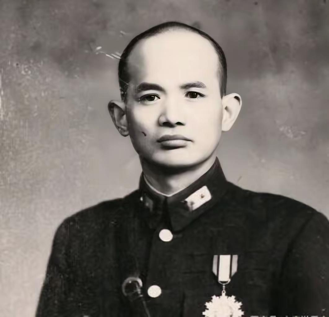 1949年1月，淮海战役接近尾声。在陈官庄附近的一个临时收容点，被俘的国民党