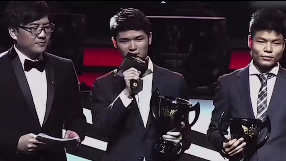 LPL第一中单？从2020—2025，六年里Knight拿到了四次年度最佳中单历