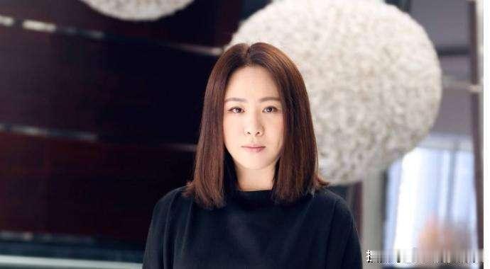 图1是唐人老板蔡艺侬图2是唐人早期女艺人孙莉图3是唐人早期女艺人刘诗诗图4是