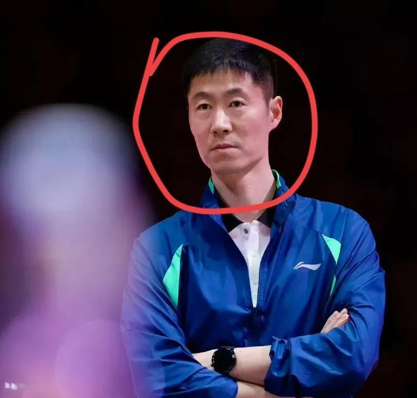 还得是网友看得透之前说大力接手国乒肯定会很憔悴，让他保护好头发没想到这才刚接