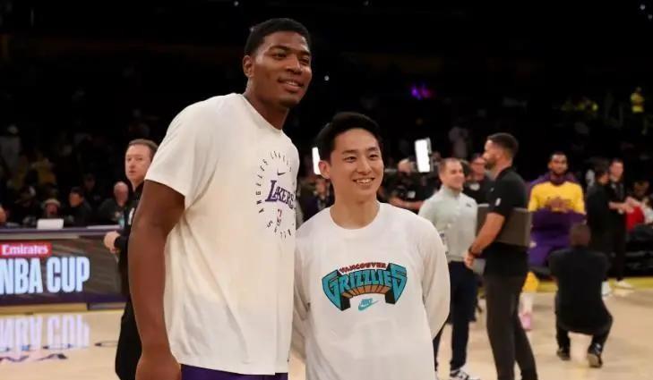 北京时间12月13日前后，多家媒体披露，新上任的日本篮协主席岛田慎二已经专程飞往