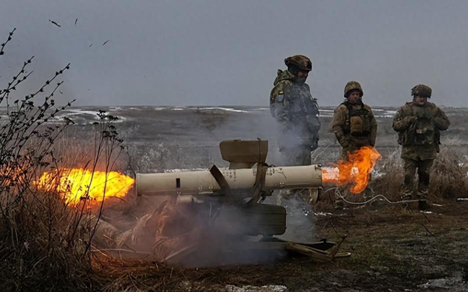 【俄批英乌“战争轴心”：军事部署计划遭强硬回应】1月8日，俄罗斯将乌克兰及其欧洲