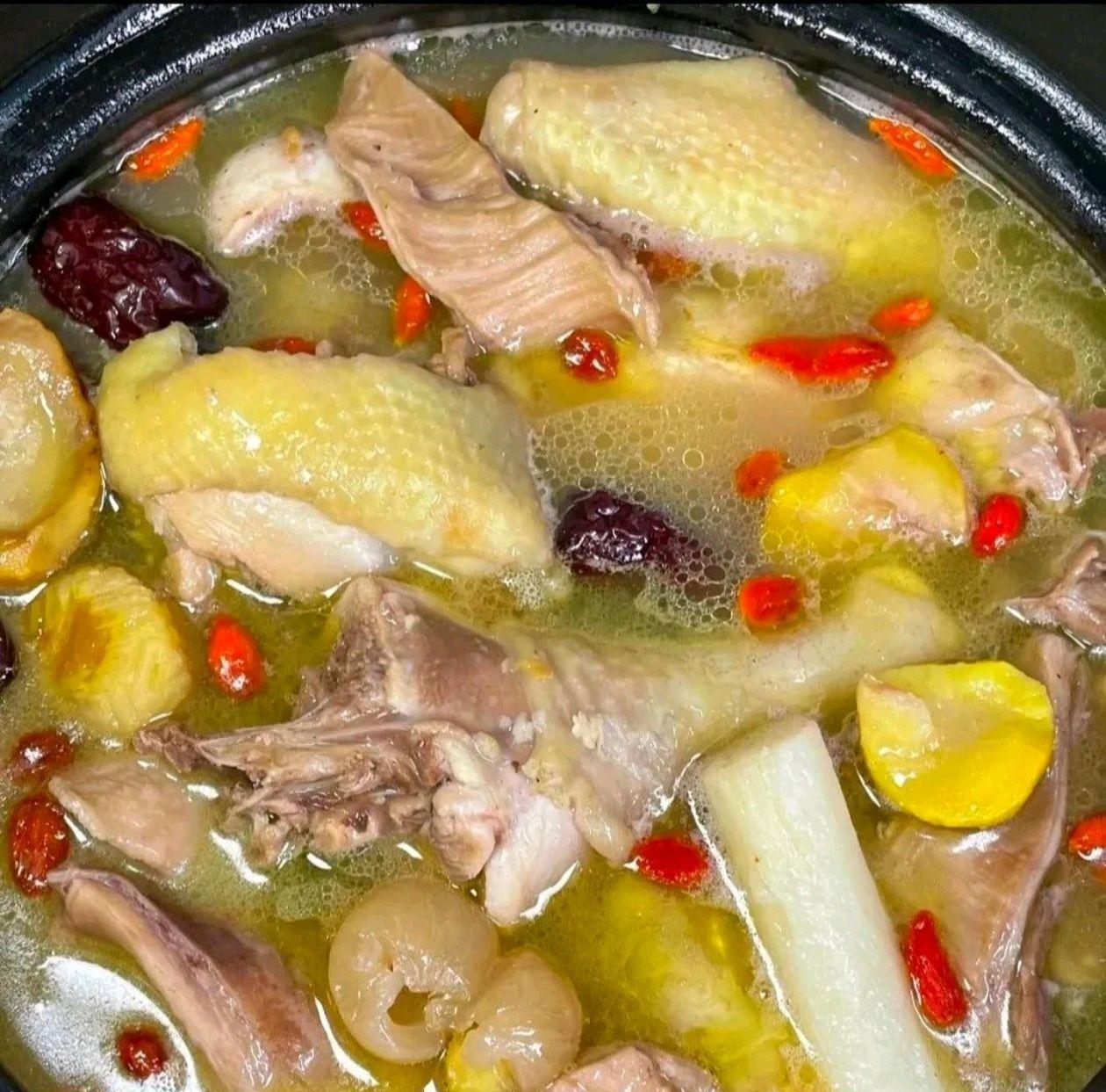 终于知道为什么很多餐厅生意难做，没有什么人去吃饭，冷冷清清的，都快要经营不下去了