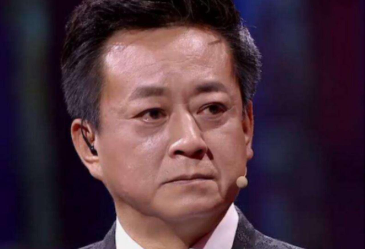 7年前，那个诬告朱军性骚扰，让其丢饭碗身败名裂的弦子，如今怎样了？2018年，