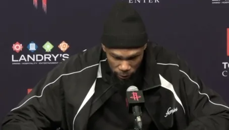 NBA常规赛火箭123-122绝杀热火。本场比赛，火箭球员凯文-杜兰特出战3